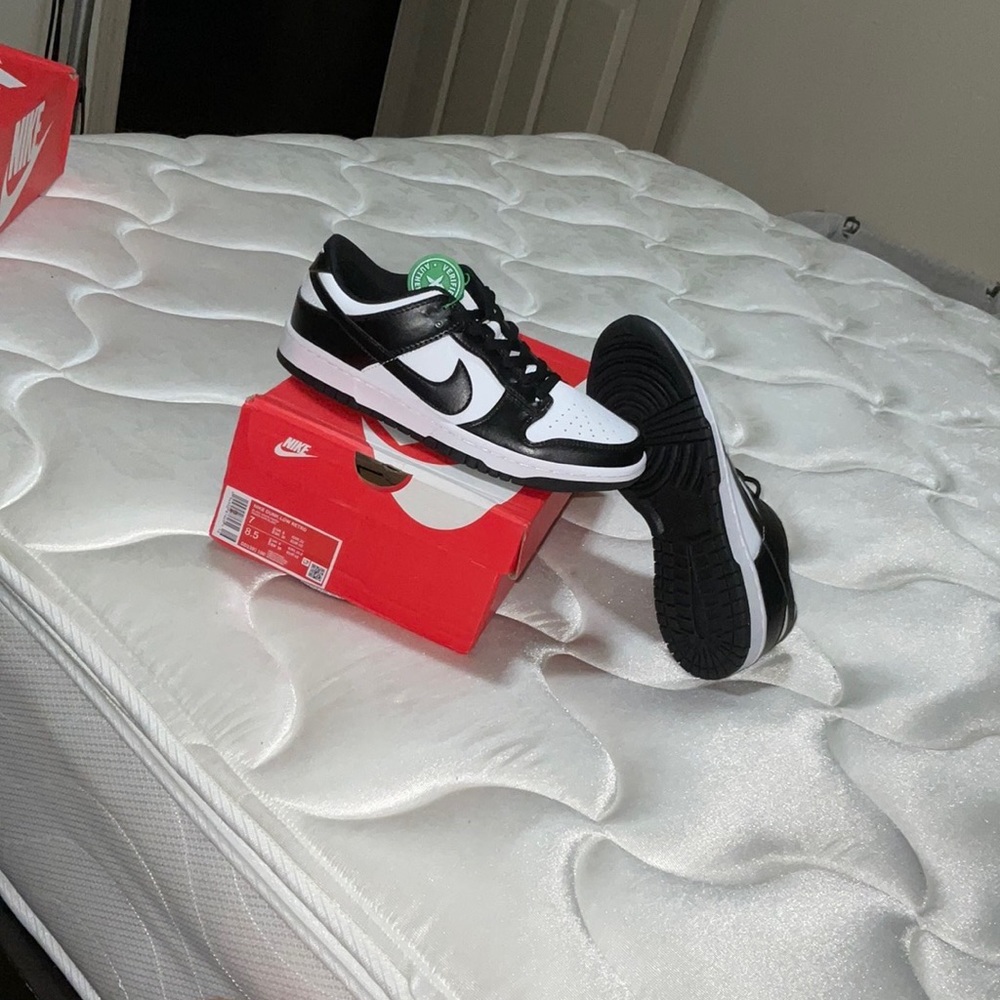 8.5 nike dunk low retro